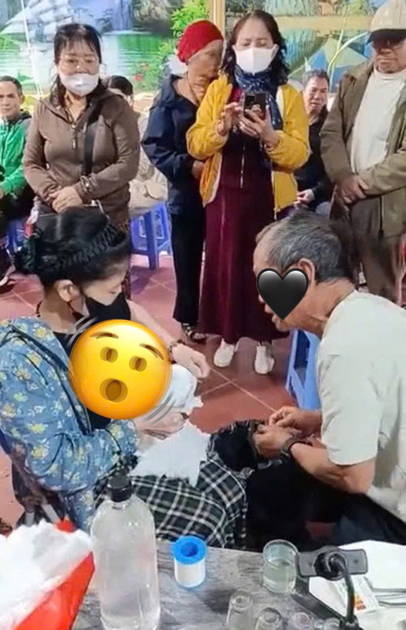 Xuất hiện người tự xưng “Thần y” chữa bách bệnh cho bệ:nh nhân K b.viện trả về chỉ bằng “nước”