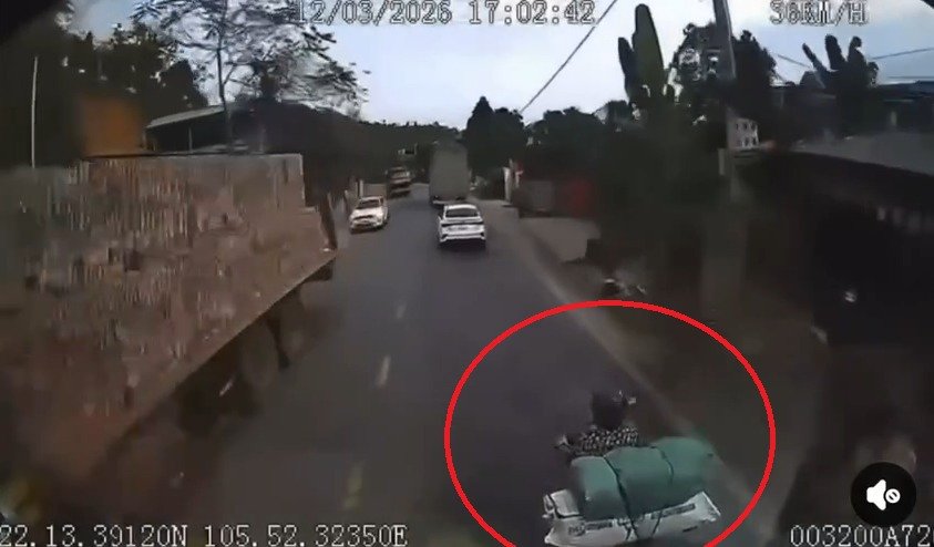 TNGT kinh hoang` 1 ng phụ nữ TV ko còn nguyên