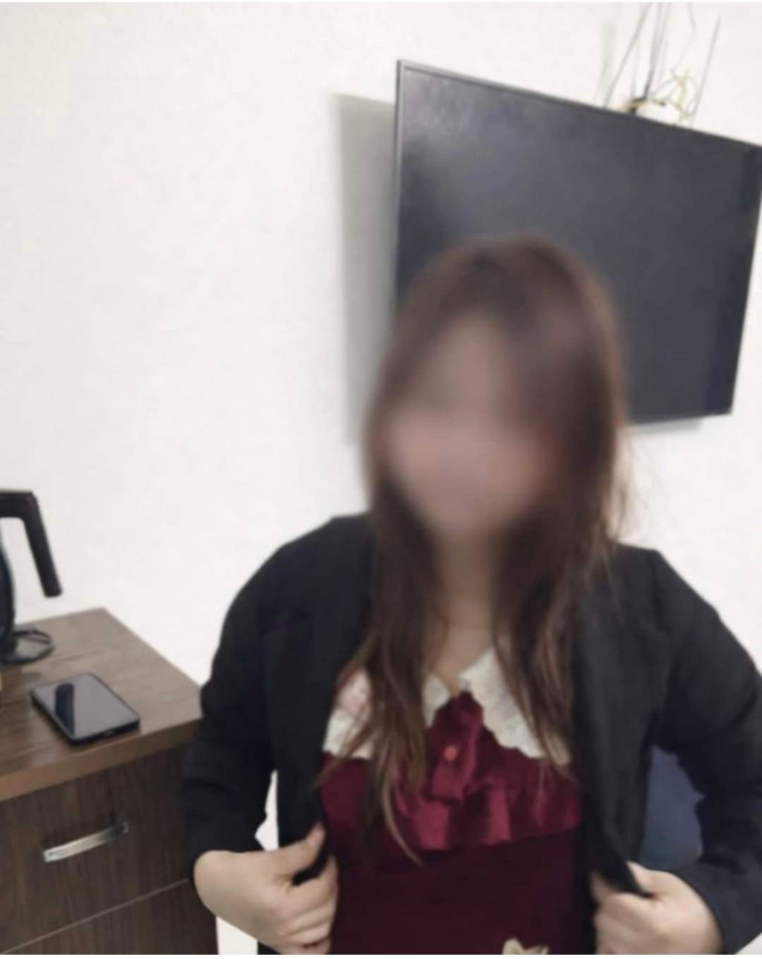 Xôn xao thông tin vụ e be’ sơ sjnh ở khu vực bờ hồ