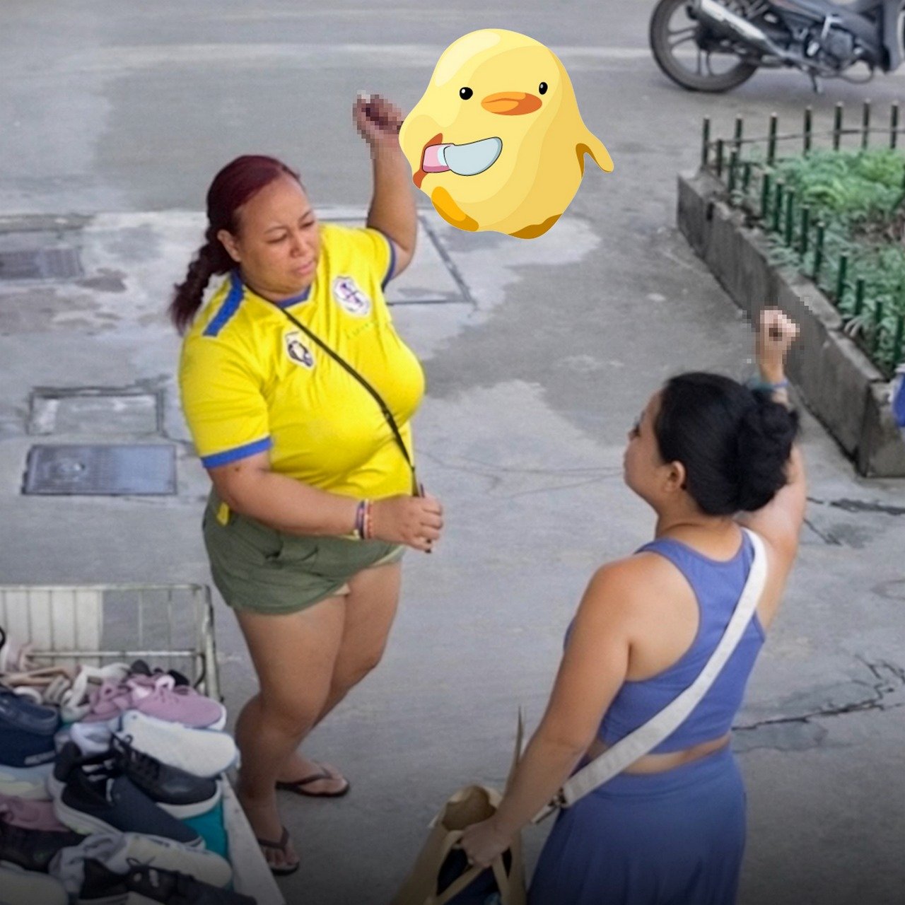 Một phụ nữ tuv0ng sau mâu thuẫn trên đường phố