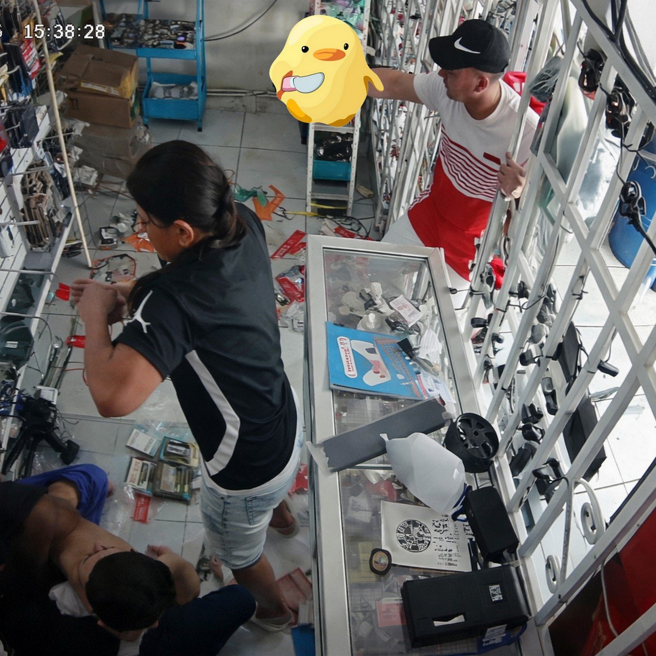 Vụ cớp tiệm phụ tùng Chủ cửa hàng bị thương sau khi chống trả